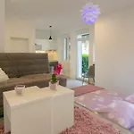 Vana & Tea Luxury Apartman *